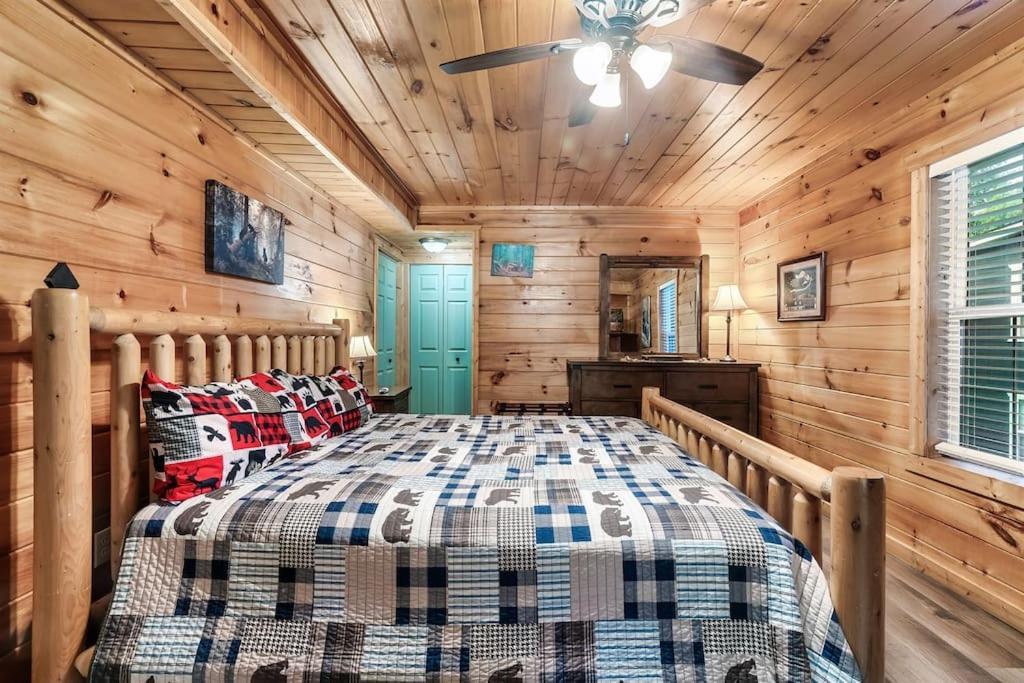 A Top Notch Lodge~Gatlinburg Exterior foto